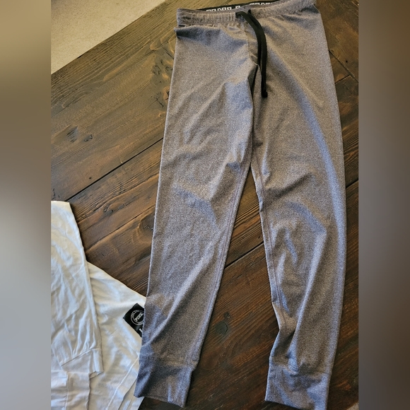 PINK Bundle-Ultimate Joggers-Long sleeve Tee - Picture 4 of 6